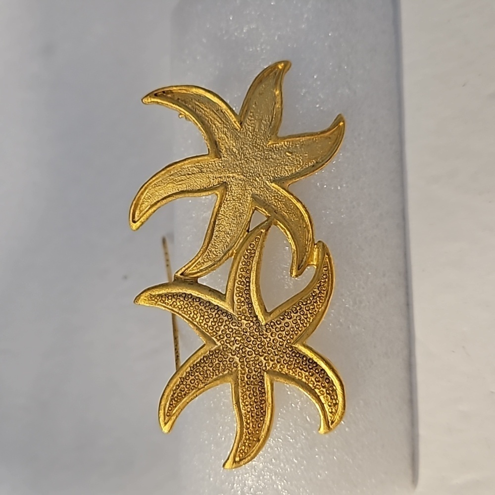 STARFISH Goldtone Brooch